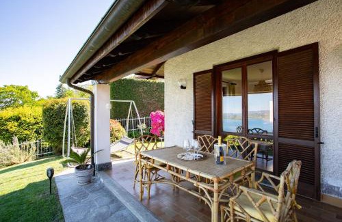 Carcioni Villa | Stresa nearby Villetta panoramic Lake Maggiore view