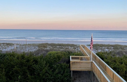 Topsail Beach House | Relaxing Getaway By The Sea with Pool & Ocean Views