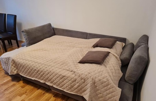 Neulerchenfeld Apartment | Relaxing City Apartment in Vienna - Pet and Child Friendly