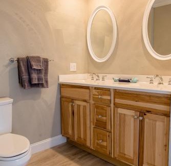 Gorham Apartment | Experience Moose Luxury Suites with Family-Friendly Amenities