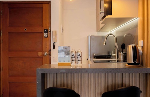 Leuro Apartment | Striking 1BR in Miraflores