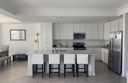 Lakewood Ranch Condo | Inviting 2-Bed, 2-Bath Condo with Golf and Lake Views