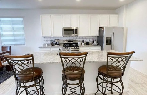 Tucson House | Inviting 4 Bedroom Retreat with Pool and Family Amenities