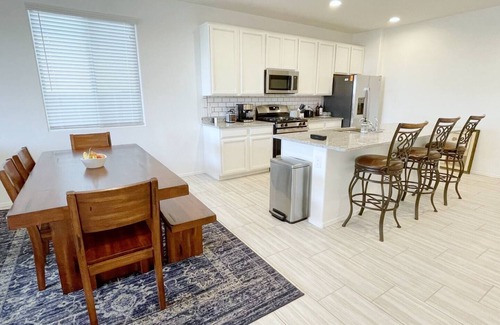 Tucson House | Inviting 4 Bedroom Retreat with Pool and Family Amenities