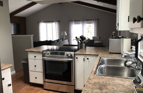 Cicero House | Inviting Morse Lake Views in Cicero Near Grand Park