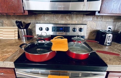 Midland Condo | Pet-Friendly Oilfield Getaway with Breakfast & Kitchen Access