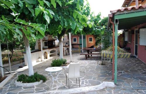 Kanelion Apartment | Discover Strofilia Farm House: Oceanfront Retreat in Kalogria