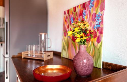 Weiden am See Apartment | Strohlehm'zhaus: Oceanfront Bliss with Pool and Family Fun