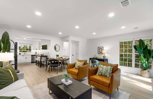 Alpharetta House | Explore Downtown Alpharetta and Avalon with Pet-Friendly Stay