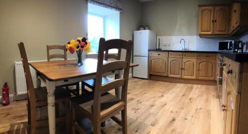 Alness House | Pet-Friendly Retreat at Strone - Guest Rated 9/10