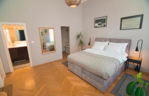 Donji Grad Apartment | Family-Friendly Retreat at Stross Apartments - Rated 9.4/10