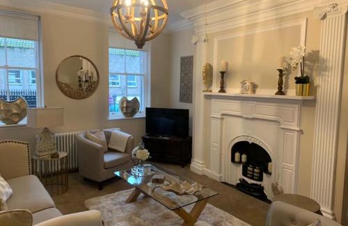 Berwick-upon-Tweed Apartment | Strother's Townhouse: Family-Friendly Oasis with 9.7 Rating