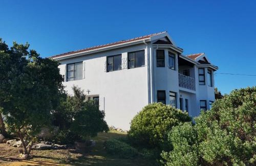 L'Agulhas House | Oceanfront Retreat at Struispaleis: Rated 9.3 by Guests