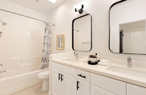Indio House | Discover Strut Oasis 71: Estate with Volleyball & Billiards