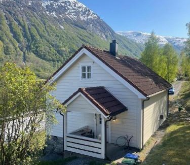 Stryn House | Unforgettable Stay at Stryn Golden Resort - Pet Friendly