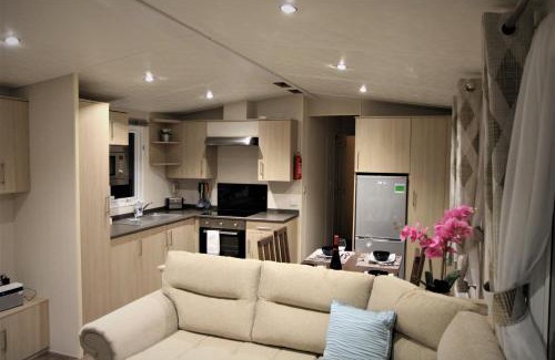 Skagastrond House | Experience Comfort at Stuðlaberg with Premium Amenities