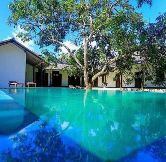 Tangalle Villa | Elegant Stuart House Tangalle with Ocean View & Pool