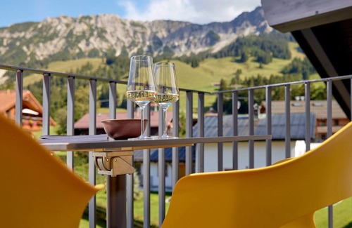 Oberjoch House | Discover Stube Pro - Bergbuddies: Family-Friendly Retreat