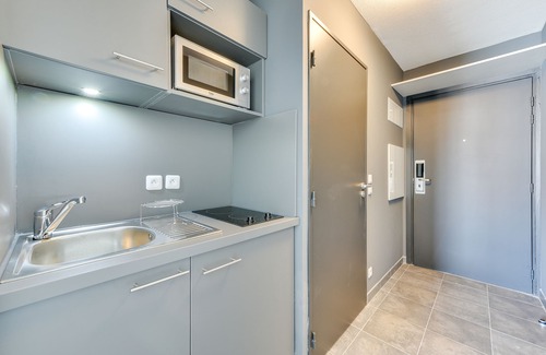 Vernier Apartment | Comfortable Stay at Student Factory Nice Gare Sud Hotel
