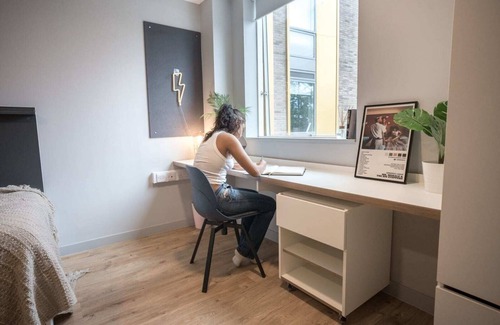 Adamsdown Apartment | Student Only The West Wing