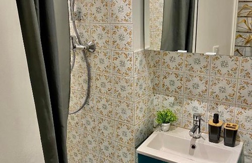 Besancon Old Town Apartment | Budget-Friendly Studette in the Heart of the City