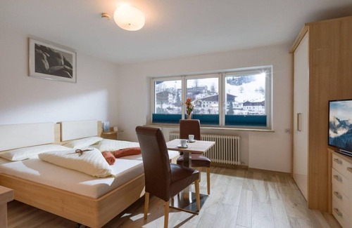Scheffau am Wilden Kaiser Bed & Breakfast | Cozy Studio Apartment with Kitchen & Spa - Blaiken Appartements