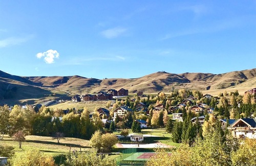 Villarembert Apartment | Cozy Studio with Kitchen near La Toussuire - Rated 9.6/10