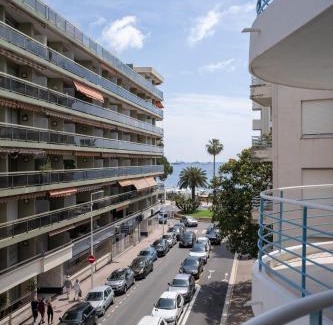 Juan-les-Pins Apartment | Steps from the Beach: Studio in Juan les Pins, Rated 9.8