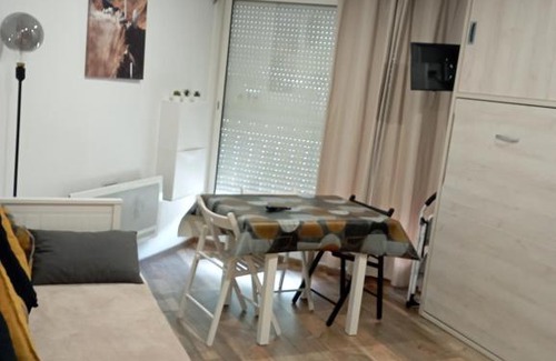 Bareges Apartment | Cozy Studio in Barèges with Wheelchair Access & Child-Friendly
