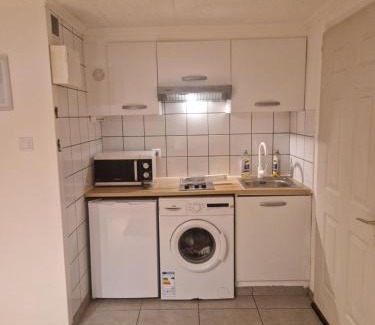 Orsay Apartment | Convenient Studio Near RER Le Guichet in Orsay, Paris