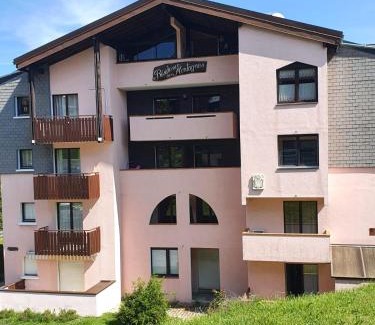 Hirmentaz Apartment | Mountain Studio Retreat: Fully Equipped & Family Friendly