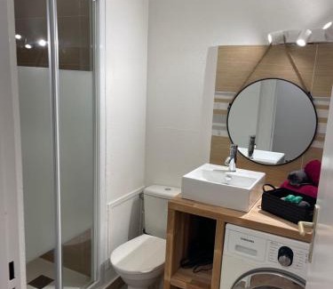 Saint Philippe Apartment | Cozy Studio in Nice with Garage & Pet-Friendly Stay