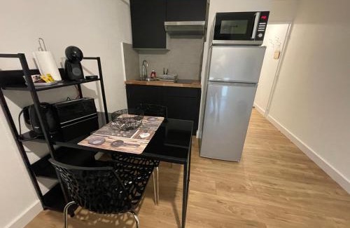 Saint Philippe Apartment | Cozy Studio in Nice with Garage & Pet-Friendly Stay