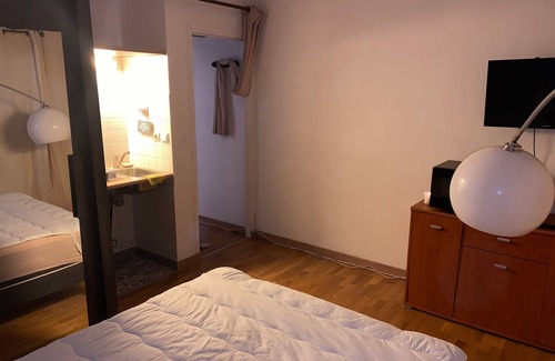 Talence Apartment | Cozy Studio in Talence Perfect for Seasonal Getaways