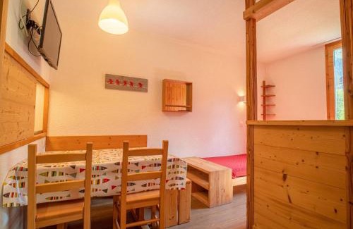 Les Avanchers-Valmorel Apartment | Inviting Appartement Valmorel for Family & Pet-Friendly Stays