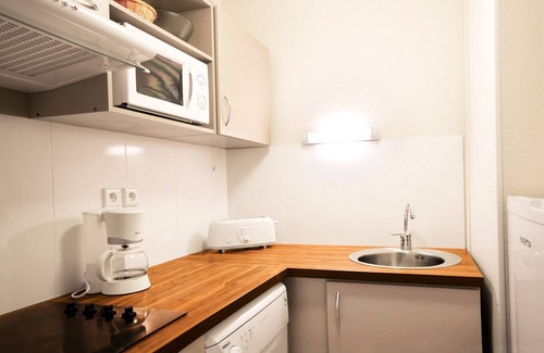 Ax-les-Thermes Apartment | Convenient Studio Steps from Ski Lifts with Spa Access
