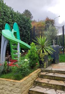Argenteuil Apartment | Discover Studio Équipé Jasmin: Family-Friendly Retreat