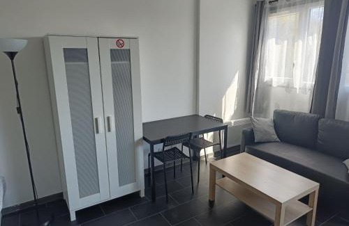 Argenteuil Apartment | Cozy Studio Near Paris with Top Guest Ratings of 8.5/10