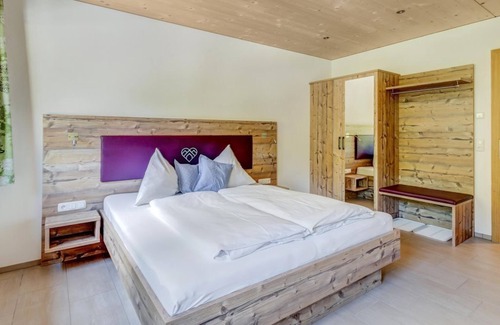 Schroecken Bed & Breakfast | Inviting Studio 1 - Lisas, Austria with Spa & Breakfast
