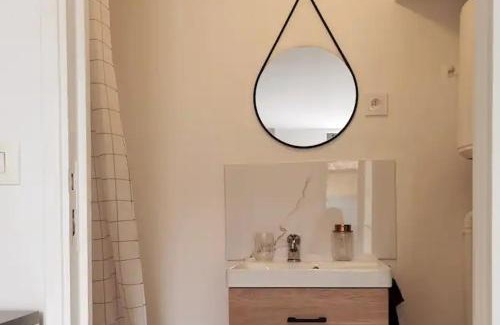 Quartier Saint-Clement - Jardin des Plantes Apartment | Explore Studio 1 Near Métro Europe Rouen