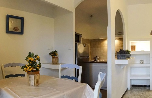 Giens Apartment | Cozy Studio with Ocean View and Spa - Perfect for 4 Guests