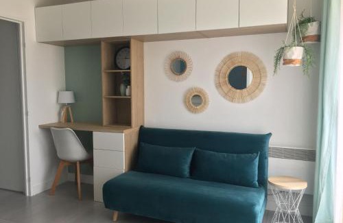 Fabron Apartment | Cozy Studio 100m from the Sea with Oceanfront Views