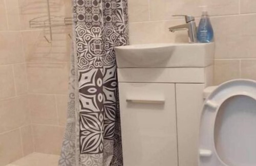 La Garenne-Colombes Apartment | Cozy Studio near Défense - Just 20 Minutes from Paris