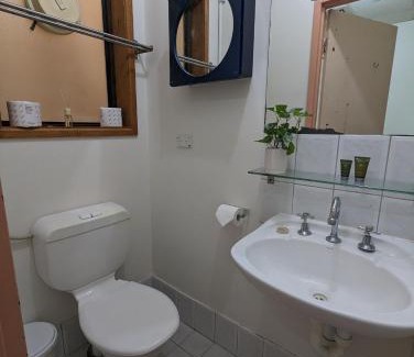 Adelaide Central Business District Hotel | Accessible Studio 15 Wright Lodge for Your Next Getaway