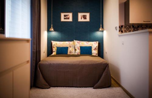 Sopron Apartment | Guest Rated Studio 16: Child-Friendly Retreat Awaits