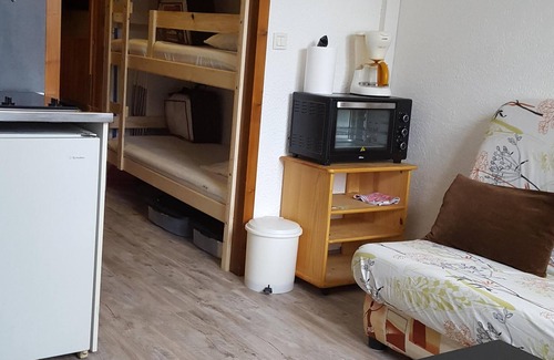 Les Orres Apartment | Ideal Studio with Pool Access and 5 Cozy Beds