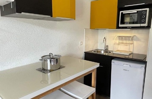 Prapoutel Apartment | Cozy Studio at the Foot of Slopes with Great Amenities