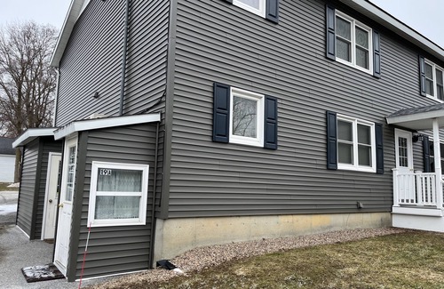 St. Albans Apartment | Studio 19A: Guest Rated 9.8 with Pool & Spa Amenities