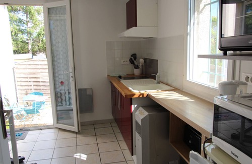 Marsillargues Apartment | Idyllic Village Studio for 2 with Pool and Ocean View