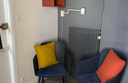 Autun Apartment | Cozy Studio & Apartment Near Cathedral - Rated 9.2 by Guests